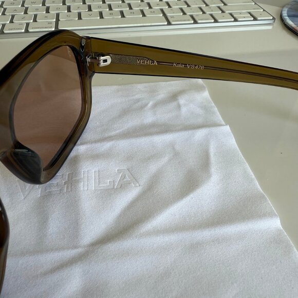 New Vehla Kaia - Caramel/Toffee Sunglasses - Picture 6 of 7